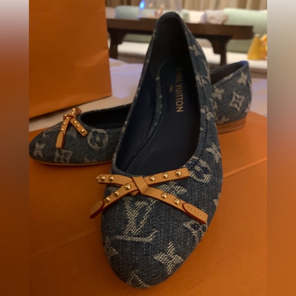 Absolutely stunning limited edition authentic Louis  Vuitton denim shoes 37.5-8 - Picture 1 of 17